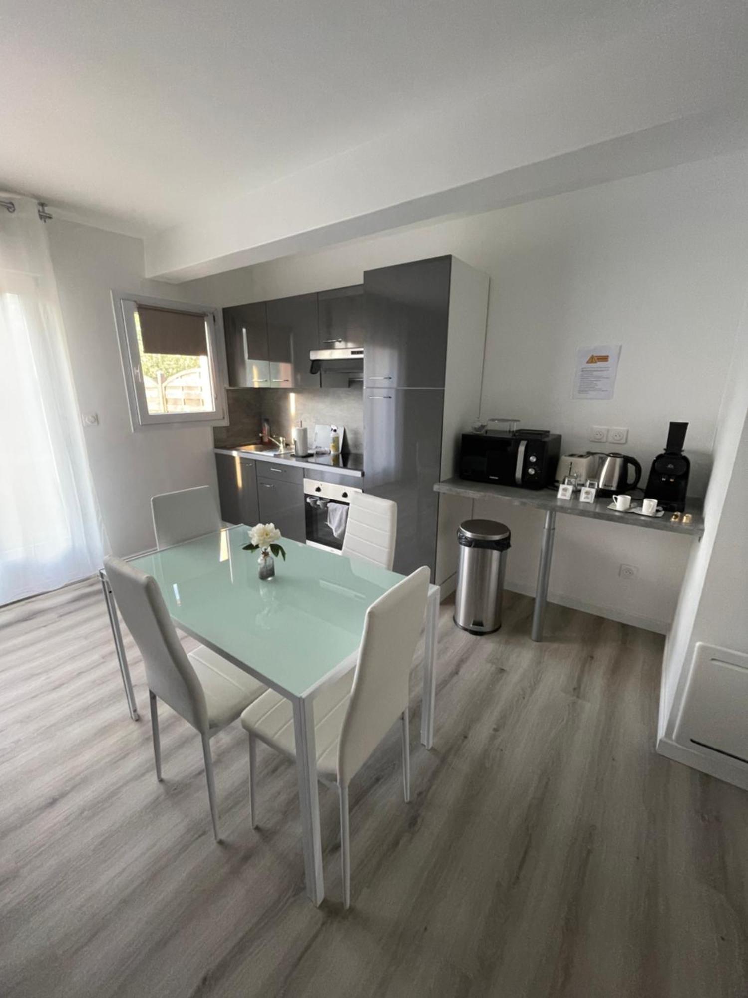 Maison Detente De 100 M2 Uniquement Couple-Famille-Travailleurs 빌파리지 외부 사진
